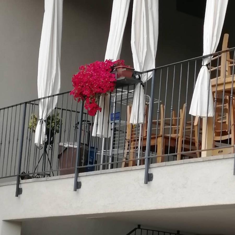 Little Family Apartment Salò Екстериор снимка